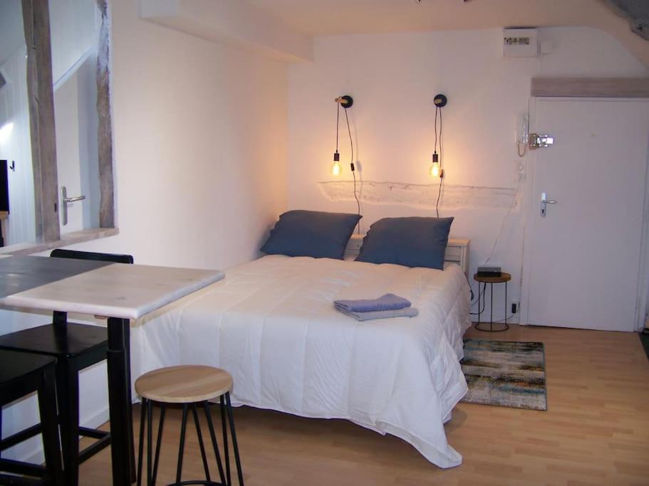 Rennes: Studio 4 Couchages, Proche Commerces, Bus. Extérieur photo