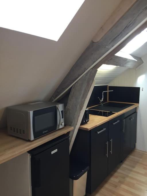 Rennes: Studio 4 Couchages, Proche Commerces, Bus. Extérieur photo